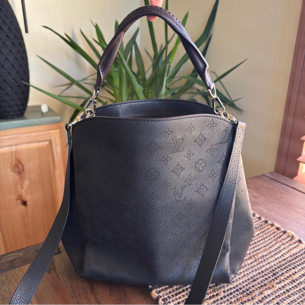 Auth Louis Vuitton Babylone PM Mahina Taurillon Leather Crossbody Shoulder Bag